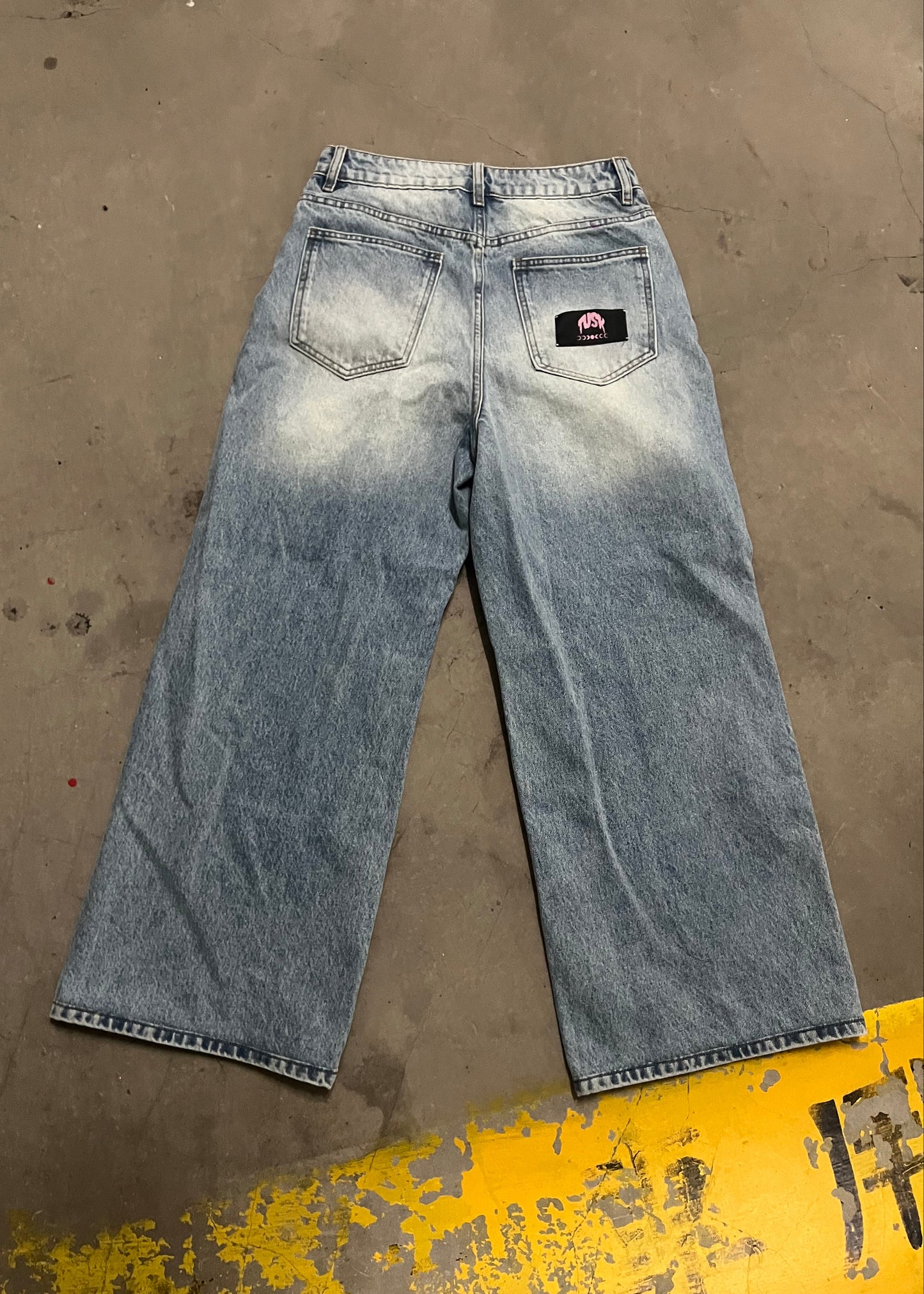 STANDARD ISSUE JEANS