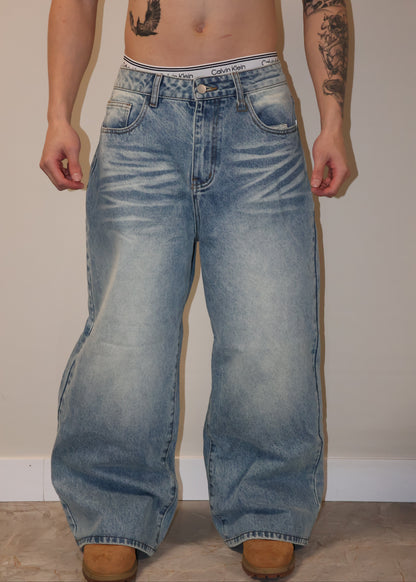 STANDARD ISSUE JEANS