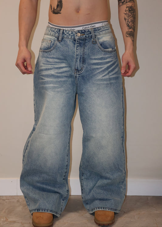STANDARD ISSUE JEANS