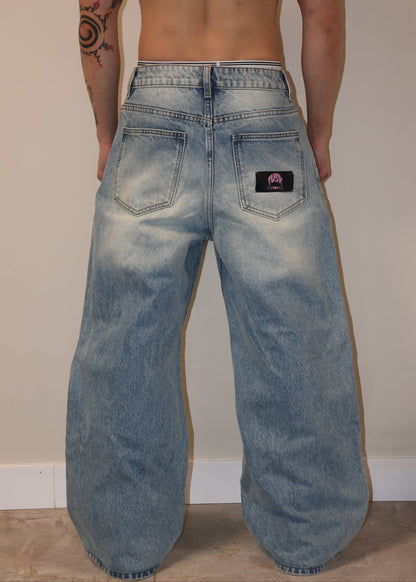 STANDARD ISSUE JEANS