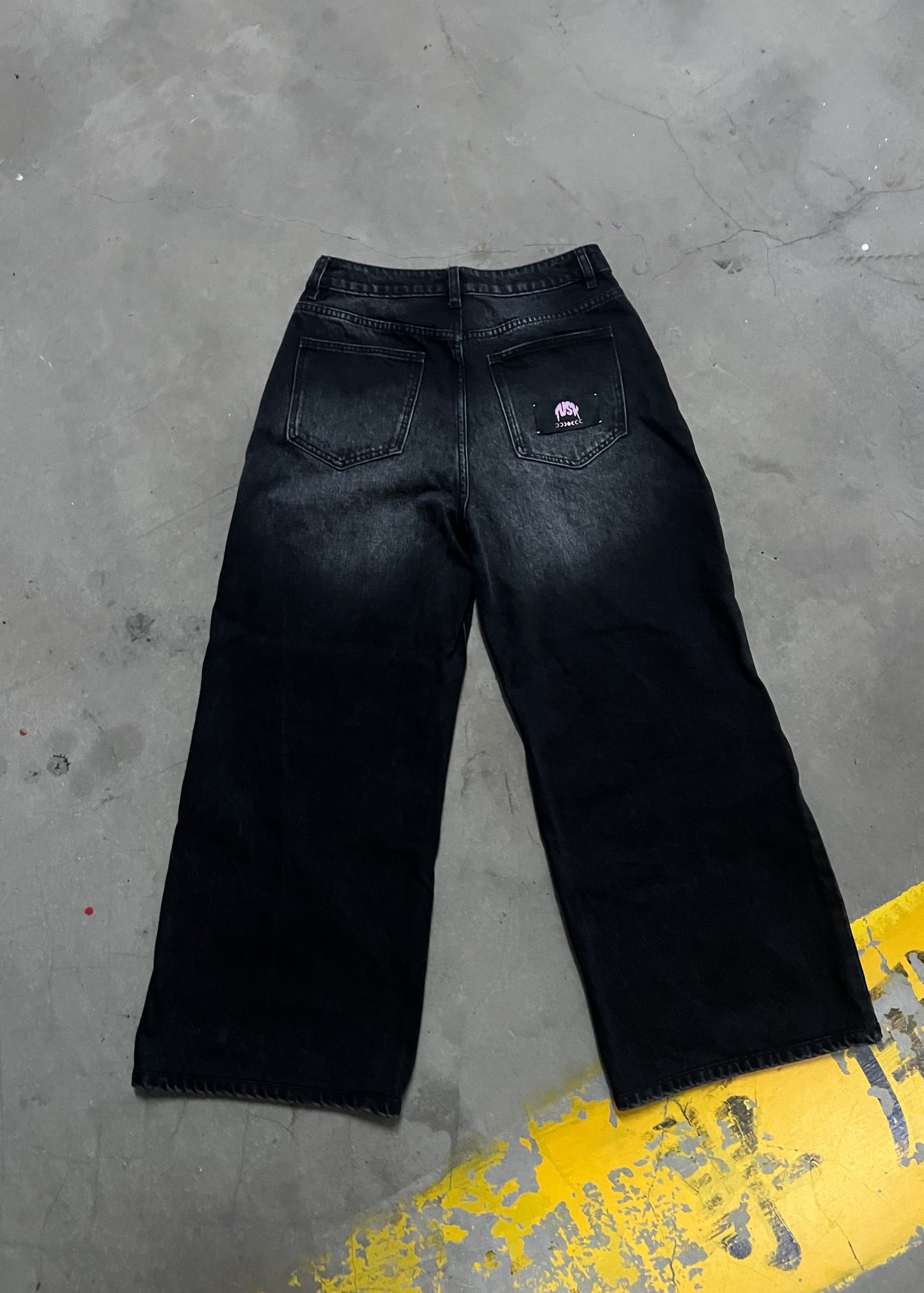 STANDARD ISSUE JEANS
